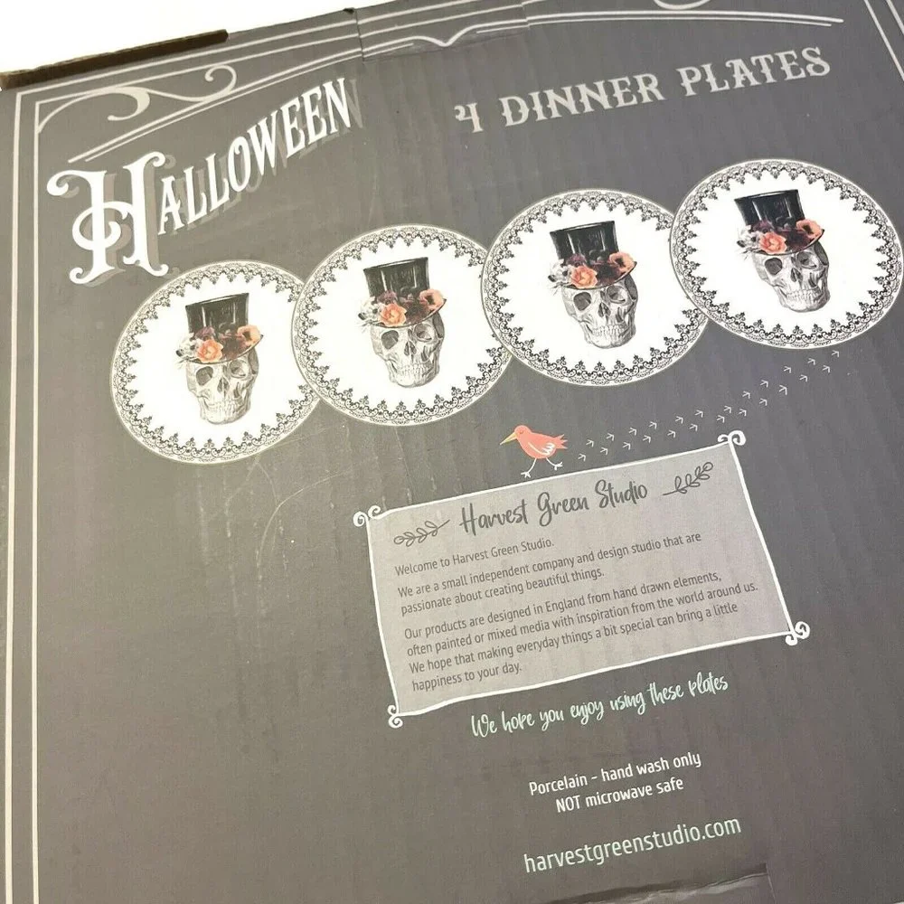 NIB Harvest Green Studio 4pc Halloween Skull Dinner Plates 10